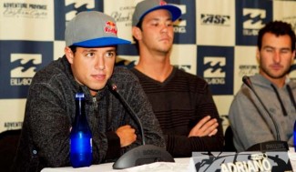 Mineirinho, atual nº 1 do ranking, Jordy Smith e Joel Parkinson na coletiva de imprensa.