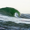 Como funciona com qualquer direção de swell, o Castelinho está sempre proporcionando momentos como este. Foto: Henrique Pinguim Como funciona com qualquer direção de swell, o Castelinho está sempre proporcionando momentos como este. Foto: Henrique Pinguim