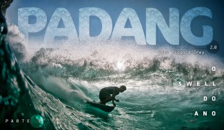 Durante o melhor swell dos últimos anos em Padang Padang, os moleques brasileiros pegaram altos tubos, como este de Italo Ferreira literalmente na cara de Diogo. – Fotos: Diogo d'Orey Durante o melhor swell dos últimos anos em Padang Padang, os moleques brasileiros pegaram altos tubos, como este de Italo Ferreira literalmente na cara de Diogo. – Fotos: Diogo d'Orey