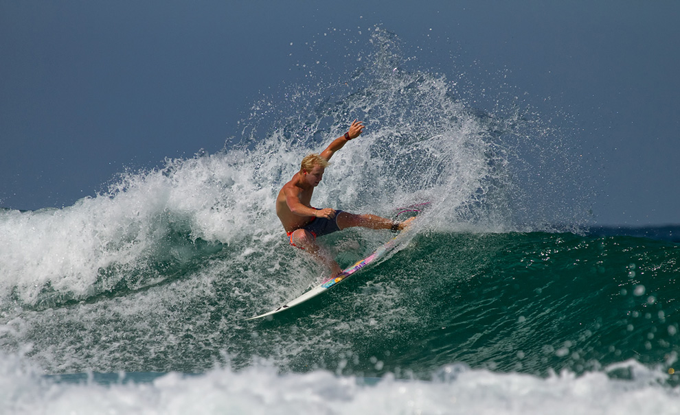 Nat Young tem surfado sempre na companhia de seu amigo e parceiro de equipe, Kolohe Andino. Estes dois tem a motivação completamente focada em ser campeão mundial. E a capacidade também! Foto: Andre Magarao