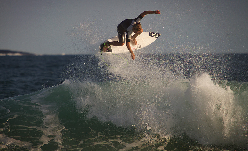 Caio Ibelli apareceu por lá e participou da sessão de gala para o prestígio do público. Alley Oop na base! Foto: Myara