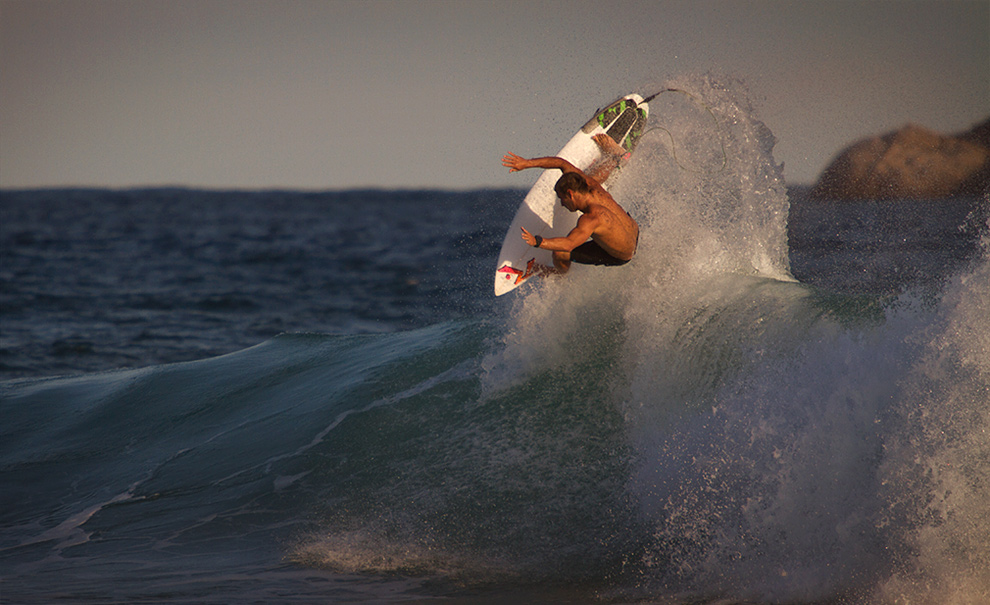 Josh Kerr, sempre um dos favoritos do público e nunca escondendo seu gosto pelo Rio. Alguns dos aéreos e rabetadas de maior estilo na elite! Foto: Myara