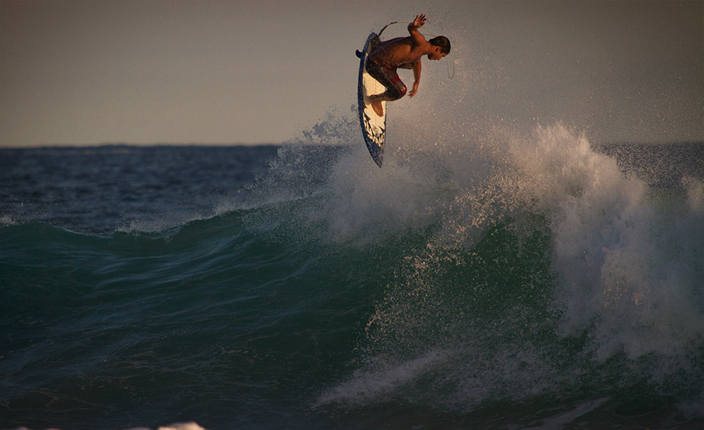 O local do Postinho Daniel Lima, o Catatau, apareceu no fim de tarde e deu seus voos no estio desse aéreo de back. O nível era alto pra onde quer que se olhasse! Foto: Myara
