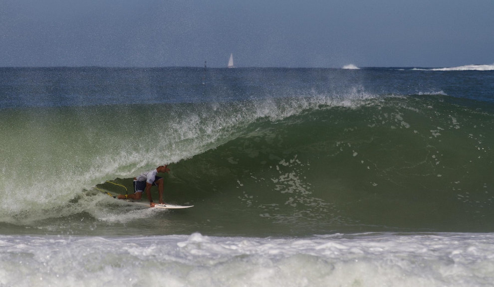 Michel Bourez pegou dois desses e não escondeu sua felicidade com as melhores condições na mudança da maré. Ele eliminou o defensor do título do Billabong Rio Pro, Jordy Smith. Fotos: Christian Gomes