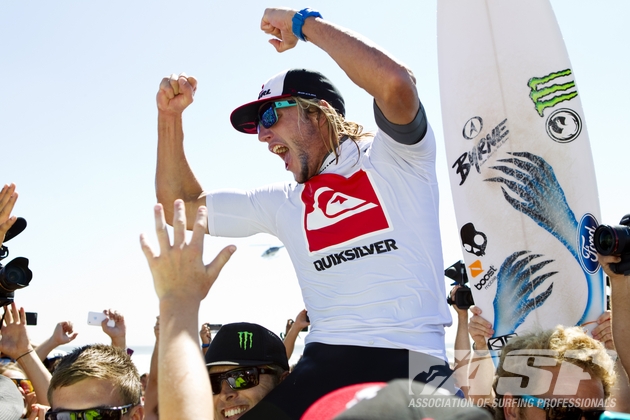 Owen Wright muito amarradão com a vitória no Quiksilver Pro New York. Foto: ASP/Kirstin