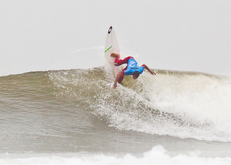 Mesmo perdendo no round 3, Jadson André surfou muito bem durante o evento. Foto: Divulgação/ASP