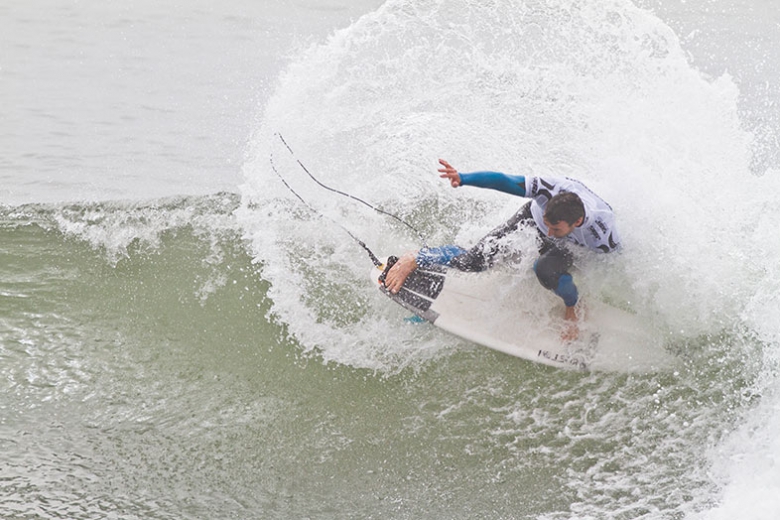 Parko parou nas quartas diante de um Julian Wilson inspirado. Foto: Divulgação/ASP