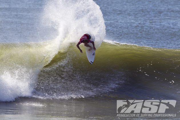 Taj Burrow fez a melhor bateria do evento contra KS10. Foto: ASP/Rowland.