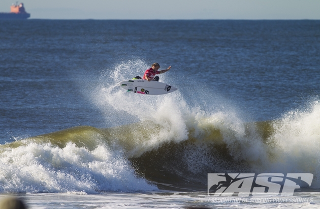 Josh Kerr deu seu show à parte no Quiksilver Pro New York. Foto: ASP/Kirstin