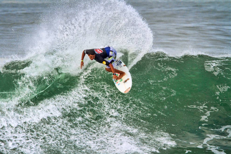 De ilustre desconhecido, o cearense Arthur Silva passou a protagonista. Foto: Daniel Smorigo / ASP