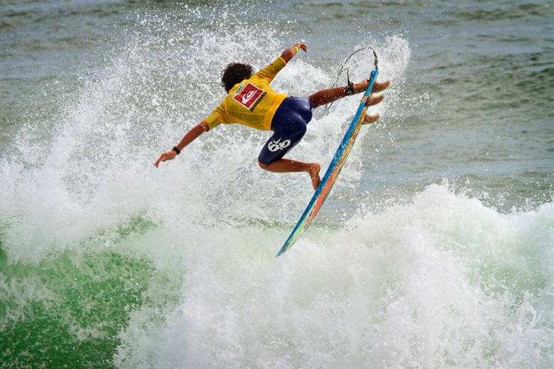 O super junior Filipe Toledo em seu primeiro voo no Arpex durante o WS. Foto: Daniel Smorigo / ASP