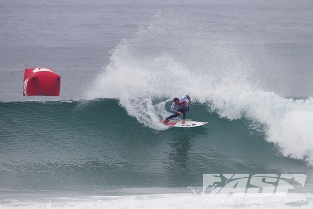 O veterano Taylor Knox não perde o gás. Esta foi a melhor performance do americano em muito tempo. Foto: Kirstin/ASP