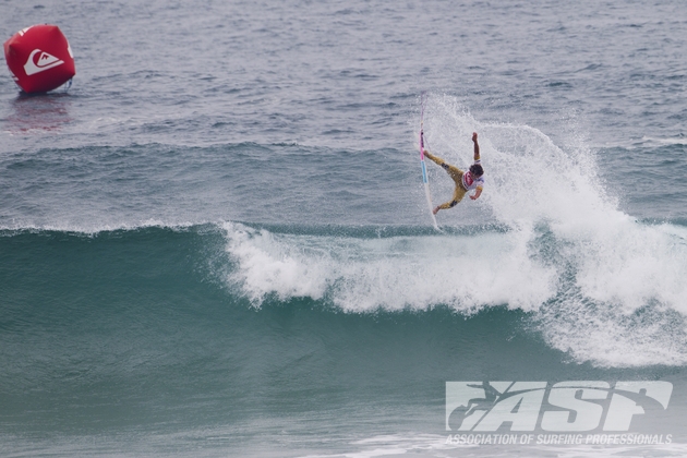 Julian Wilson bem que tentou, mas foi em vão. Foto: Kirstin/ASP