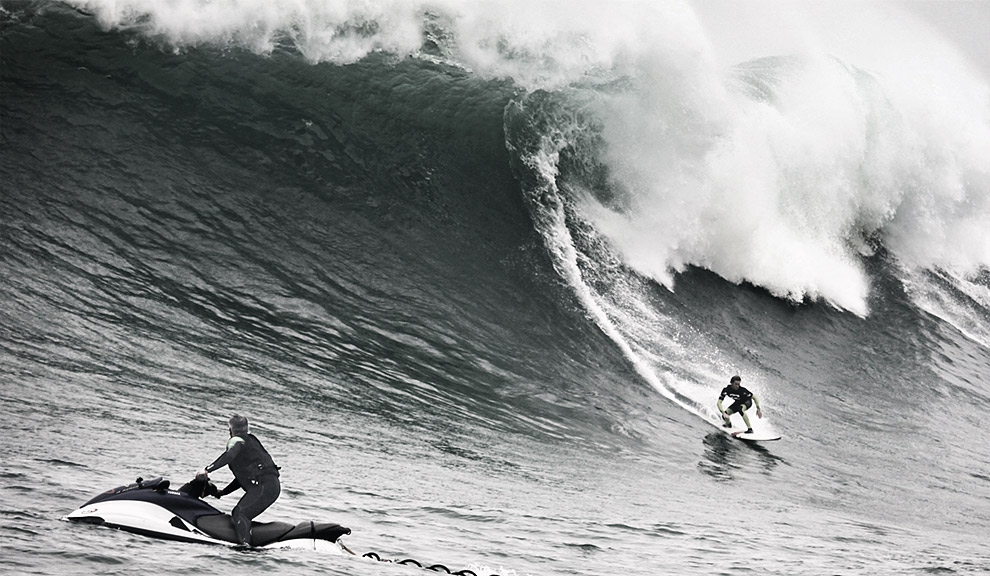 O peso das ondas de Pico Alto durante o grande swell no Pacífico Sul impressionou até aos gringos mais experientes. Nesta: Nick Lamb segurando a pressão. Foto: Piero Marotta / BWWT.