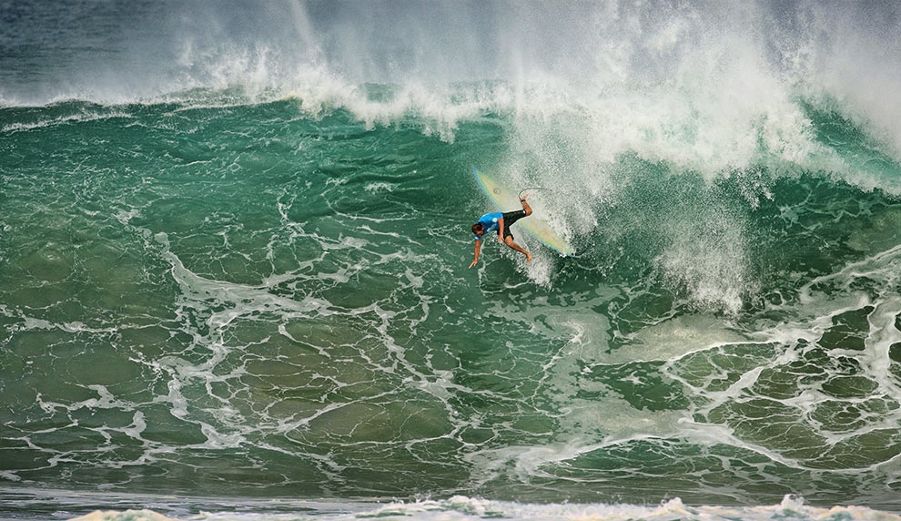 O que esperar de um wipeout em uma morra de mais de 12 pés em um beach break? O local Will com certeza sabe bem. Foto: Bidu.