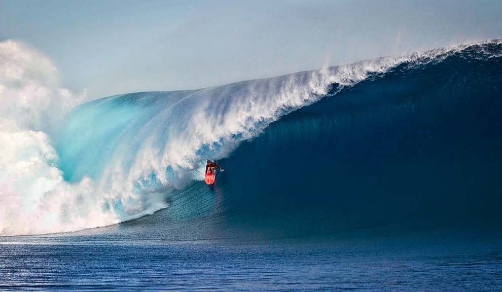 Ele esteve presente nos melhores swells da temporada do Pacífico Sul, e pegou algumas das melhores ondas do ano. Bruce Irons e a