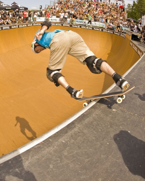 Bob Burnquist, BS Lipslide.