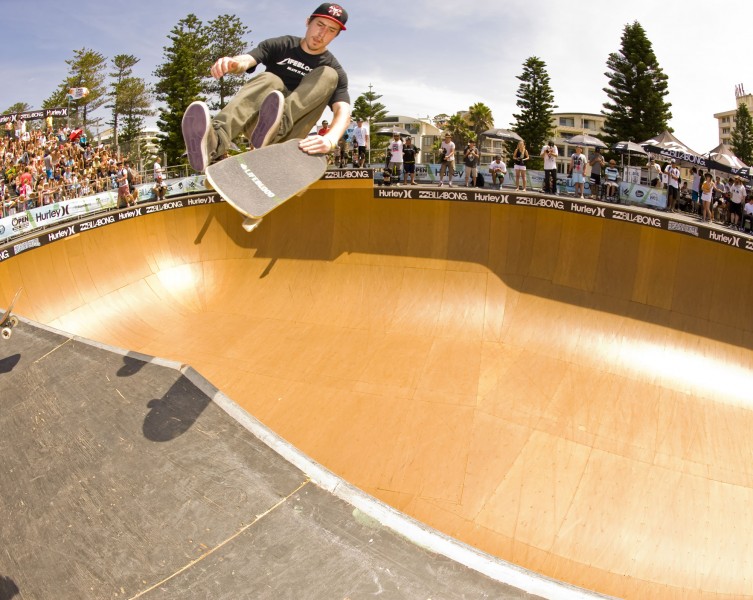 Kevin Kolowski, Finger Flip Lien to Tail Air.