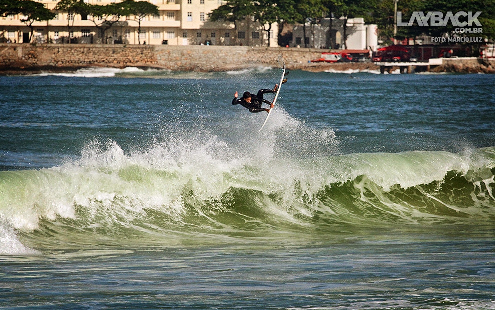 Dennis Tihara, Copacabana. Foto: Marcio Luiz