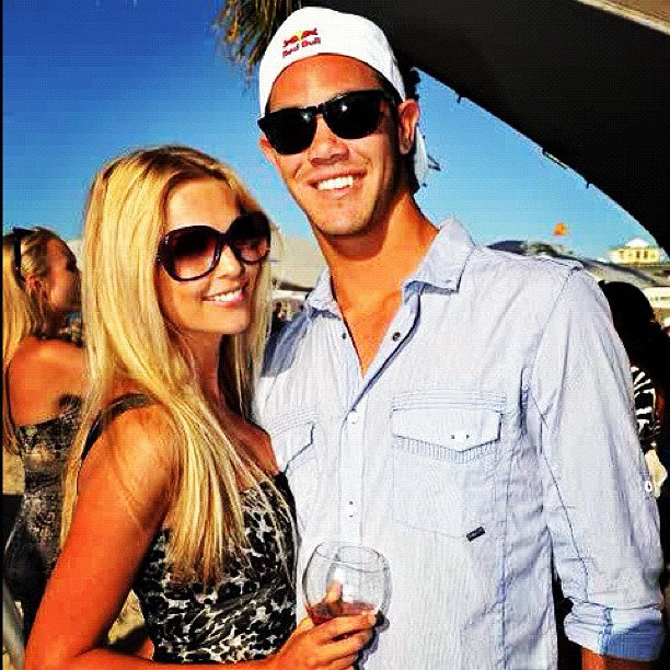 @jordysmith88 fazendo social pela África do Sul com a patroa.