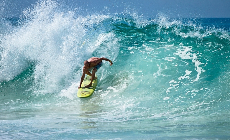 Steve Taylor não muito longe da areia em Aliso, Laguna Beach. Foto: Andre Magarao