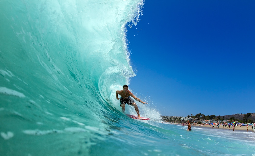 Tim Fulton é outro skimmer de Laguna Beach que também sabe aproveitar as boas ondas de Aliso. Foto: Andre Magarao