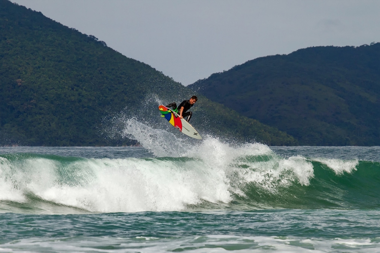 Filipe Toledo, Praia Vermelha do Centro, Ubatuba. Foto: Andre Magarao