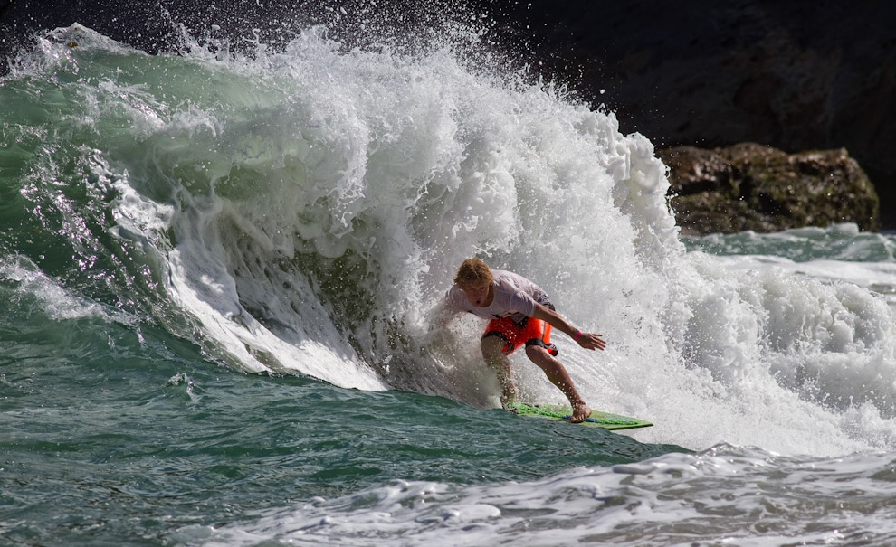 Sam Stinnett se dedicou muito para aprender como ler as ondas, o esforço resultou em uma das melhores ondas do evento durante a semi final. Foto: Andre Magarao