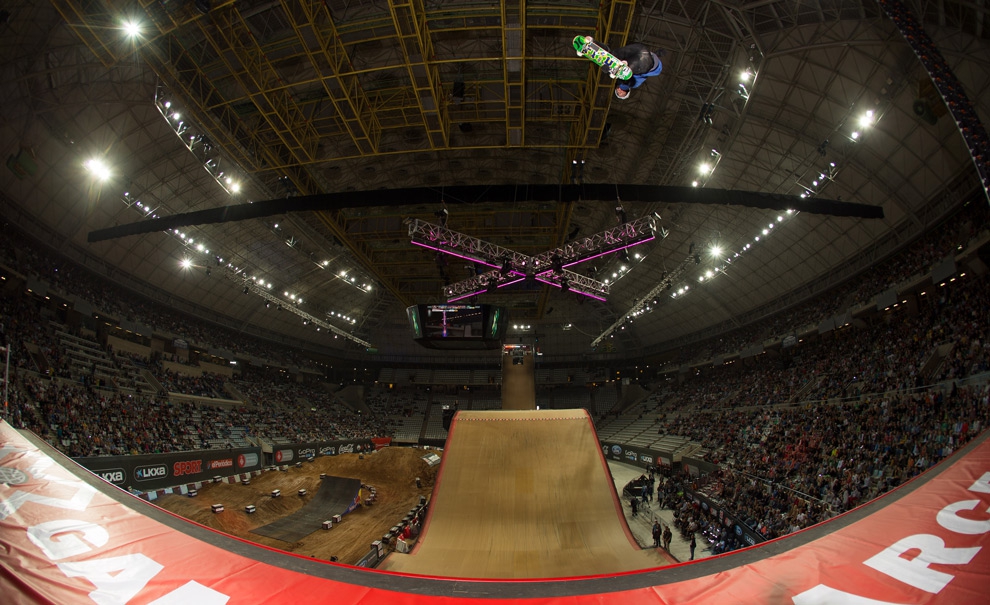 Bob Burnquist a caminho de mais um ouro no Big Air. Foto: Bryce Kanights / ESPN Images