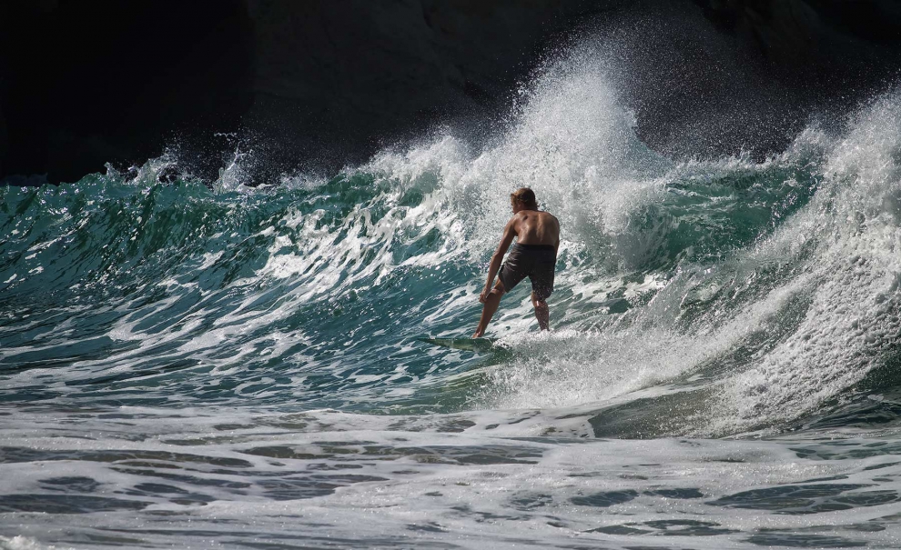 Perry Wells se mudou da Carolina do Norte para Laguna Beach por causa das ondas. Foto: Andre Magarao
