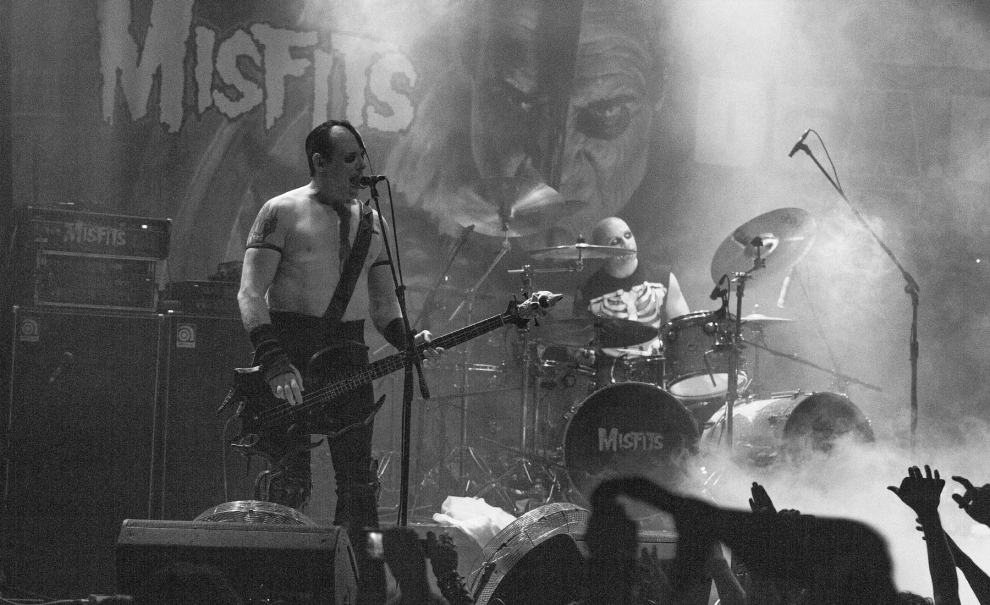 A formação atual do Misfits pode não agradar a todos, mas não deixa de ser um clássico com três nomes de peso do nascimento da cena punk na costa leste americana.