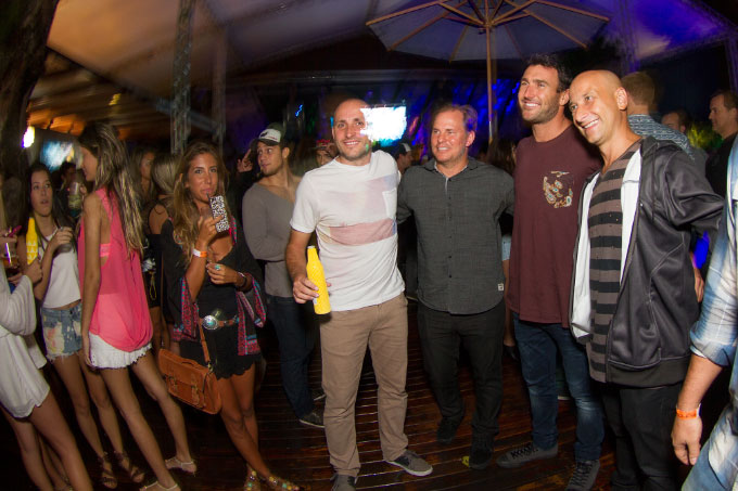 Pausa para fotos com o campeão mundial Joel Parkinson.