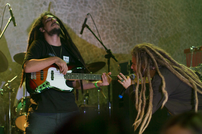 Thiago Jahbass e Carlos Valentim passaram toda a apresentação em grande sintonia.