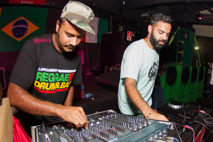 Reggae Rajahs, o primeiro sound system da Índia, em mais uma das grande noites internacionais que o Digitaldubs tem proporcionado no Leviano Bar da Lapa, às segundas.
