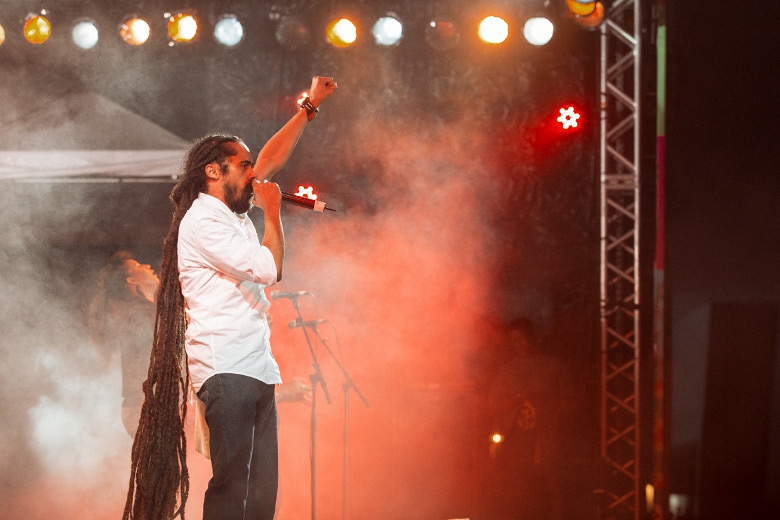 O headliner da primeira noite do Festival Back2Black: Damian Marley. Foto: Radio Layback