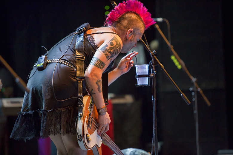 Fat Mike multitarefas. Foto: Radio Layback