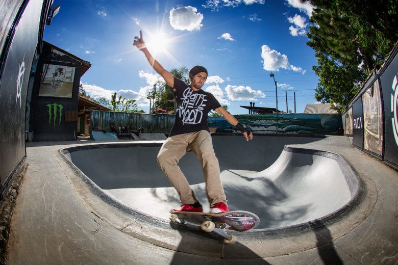 Marcos Gabriel Passando o corner de feeble na Konig House. Foto: Layback